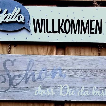 Kleine, Gemuetliche Dachgeschosswohnung Laudenbach  Buitenkant foto