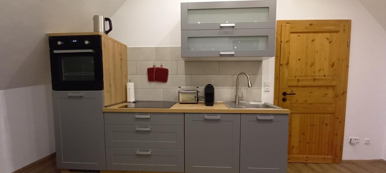 Kleine, Gemuetliche Dachgeschosswohnung Laudenbach  Buitenkant foto